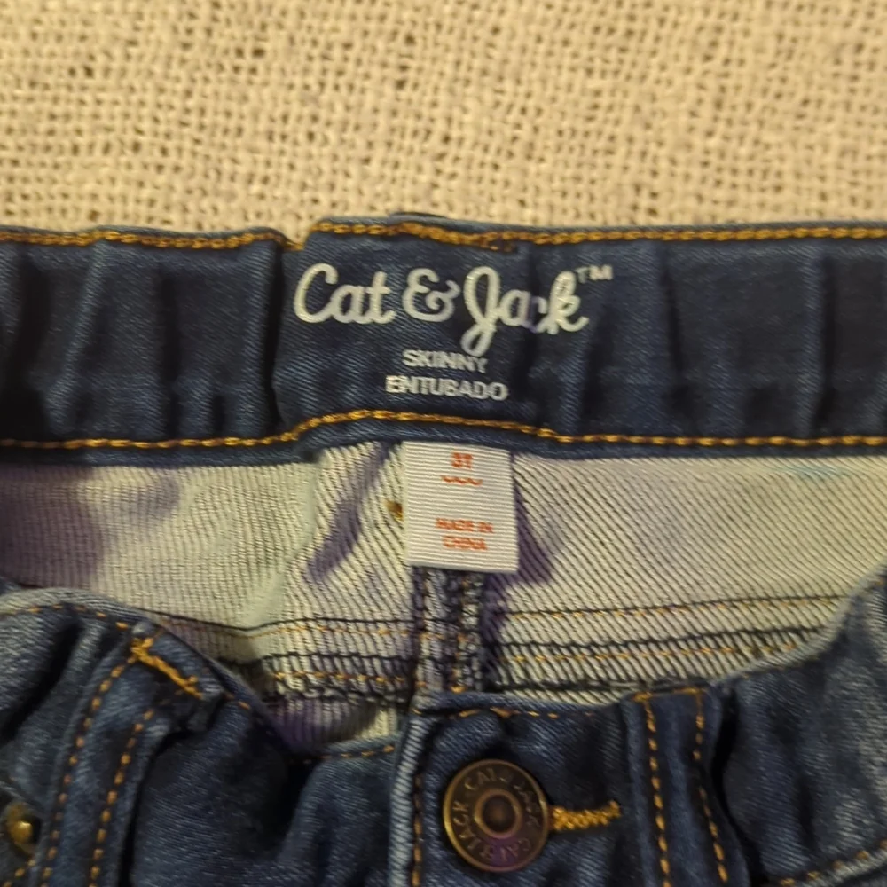 Pair of 3T Girl Jeans - Picture 8 of 8